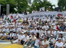 "Culichi que se respeta, quiere la paz completa" Se manifiestan en Culiacán