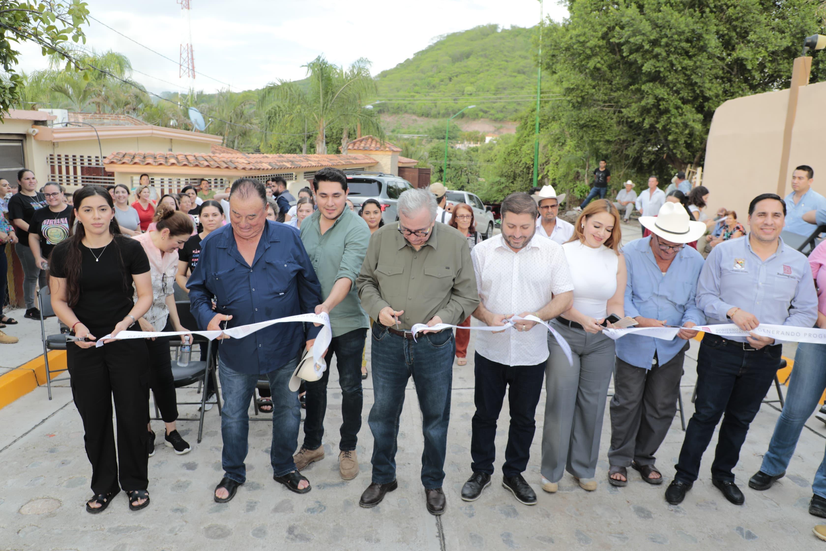 Obras en Badiraguato