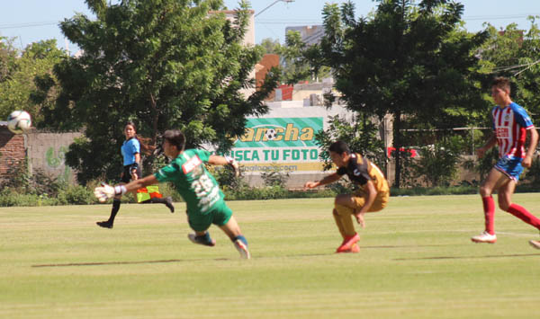 falla ante chivas