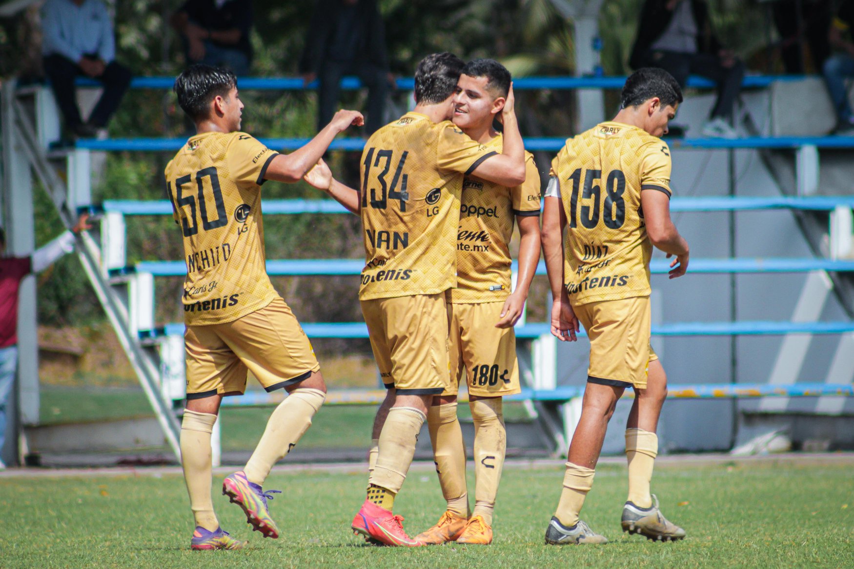 Keko felicitado golazo